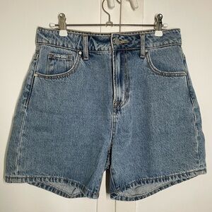 NEW Mid Rise Classic 90s Mom fit Denim Shorts